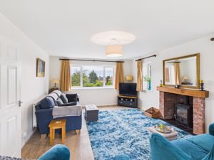 Lounge- click for photo gallery